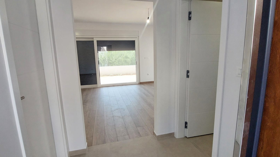 Vodice - 100m to the sea - terraced house - end unit