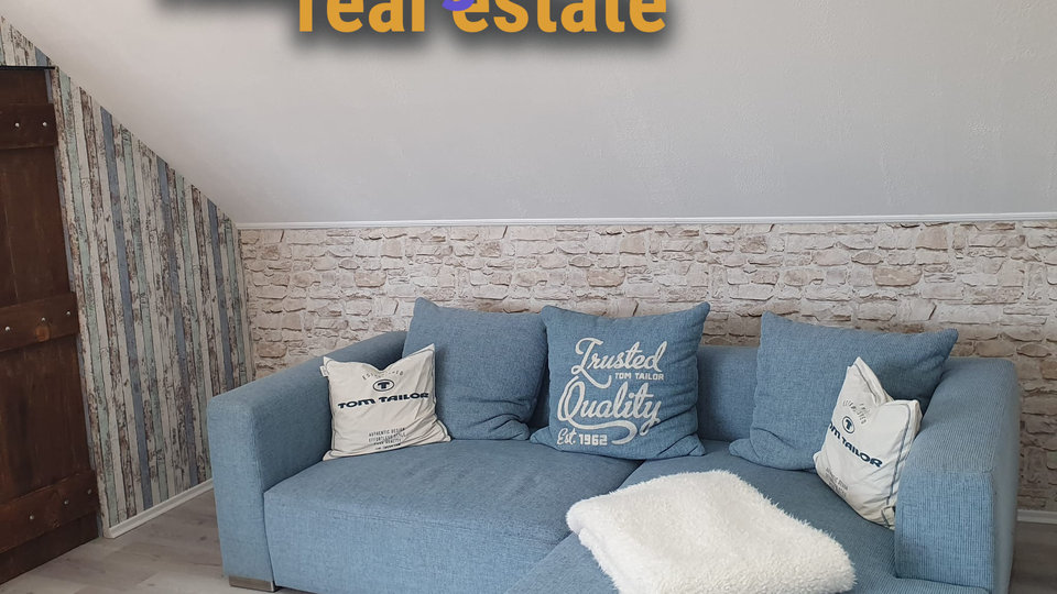 Steinhaus mit&nbsp; Ladenlokal in Vodice zu verkaufen&excl;