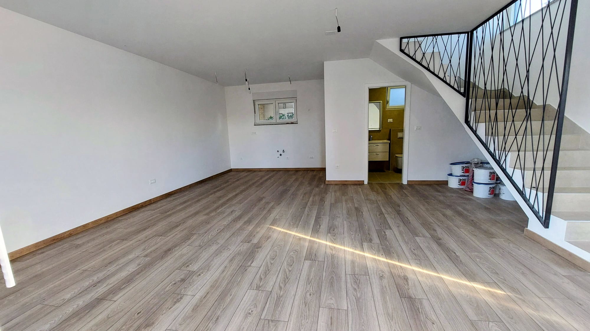 Vodice - 100m to the sea - terraced house - end unit