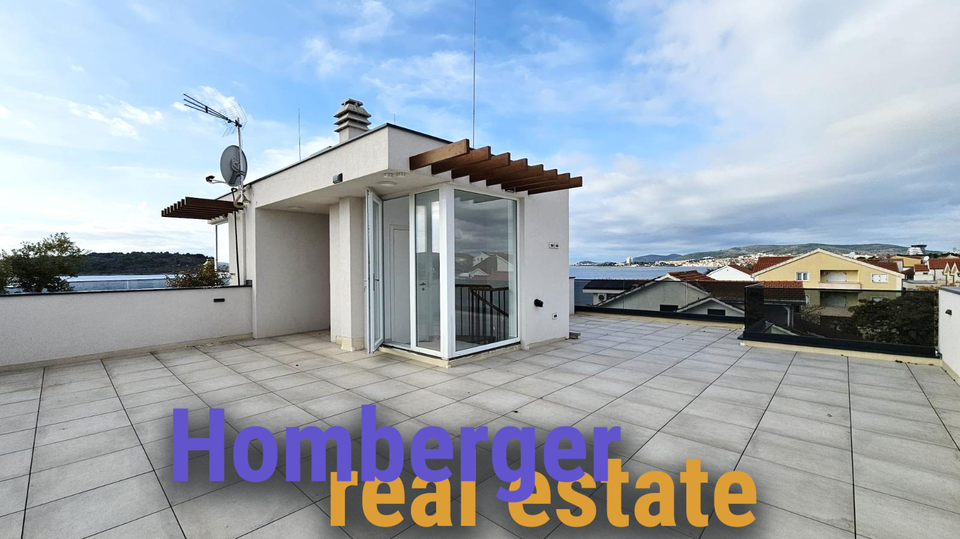 Atraktivan penthaus stan 1&period;Red do mora i pla&zcaron;e&comma; prodaje se namje&scaron;ten