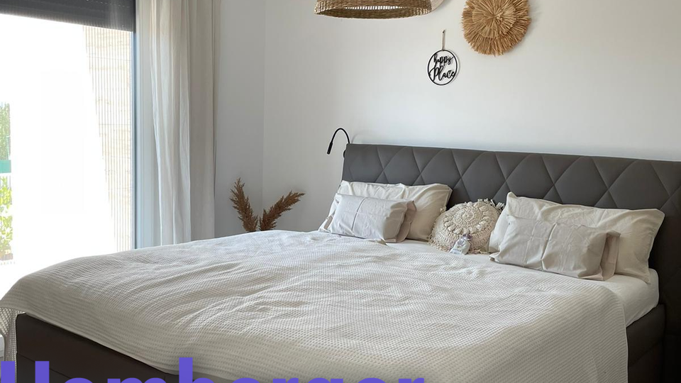 Tribunj-Stilvolle 1&comma;5-Zi-EG-Wohnung mit gehobener Ausstattung&comma; Terrasse&comma; Garten und Meerblick