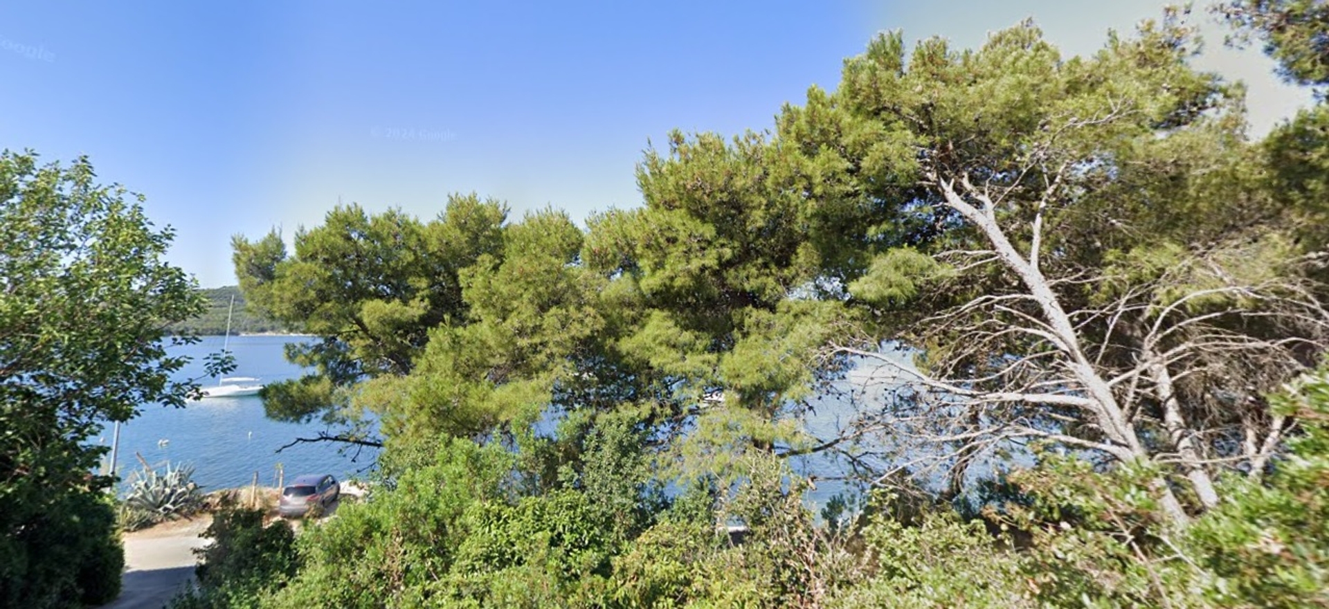 Kuća 50m do mora -Tisno sa pogledom na more.