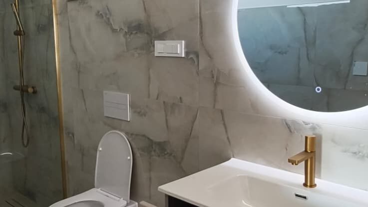 Vodice &ndash; Modernes Familienhaus mit Meerblick &comma; 3 Schlafzimmer in ruhiger Lage