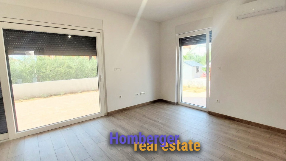 Vodice - 100m to the sea - terraced house - end unit