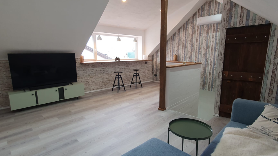 Ova &scaron;armantna kamena ku&cacute;a pravi je dragulj u srcu Vodica&excl;