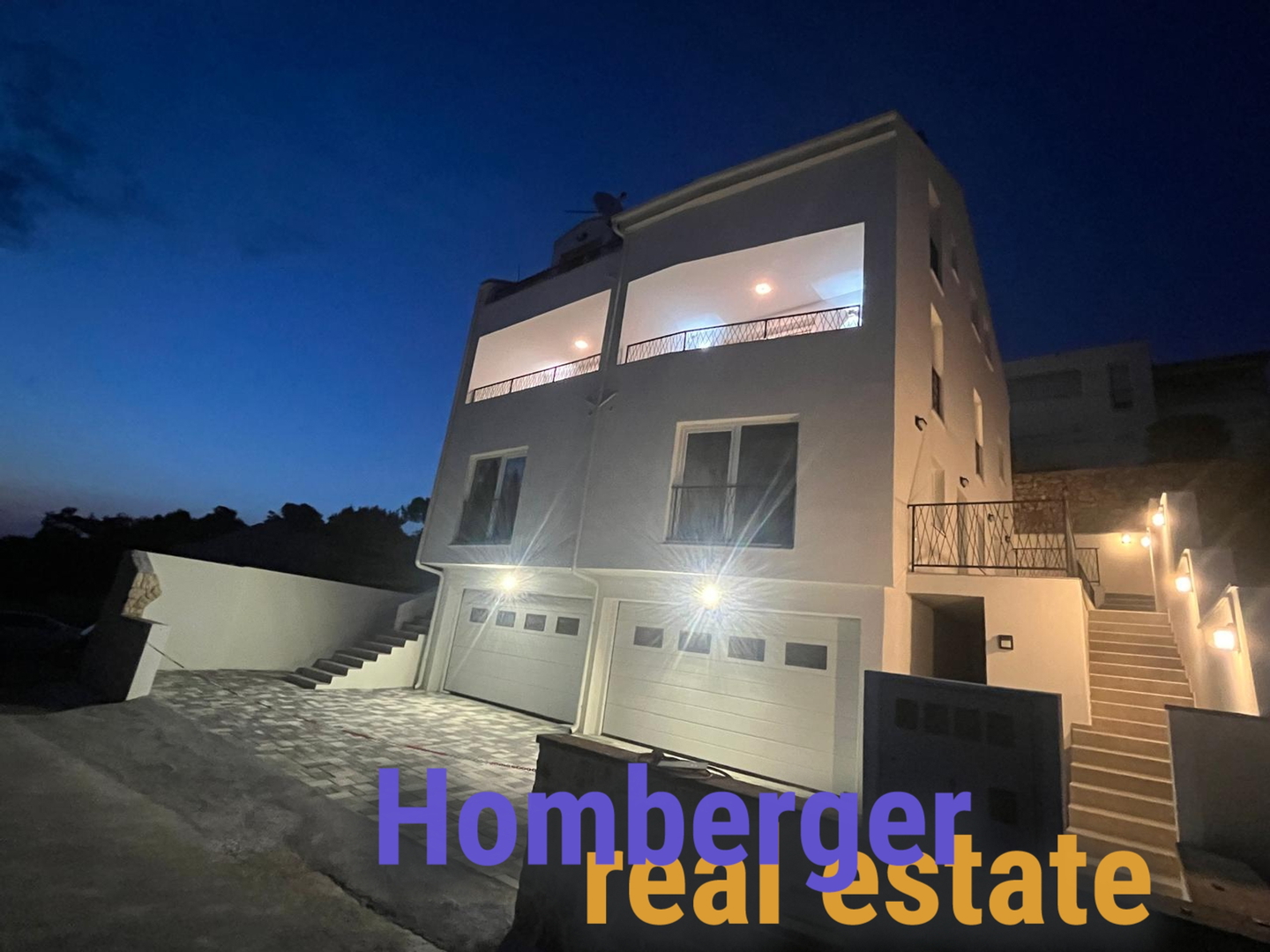 Tisno, 30 m bis zum Strand - 3 Schlafzimmer - Maisonette - Garage