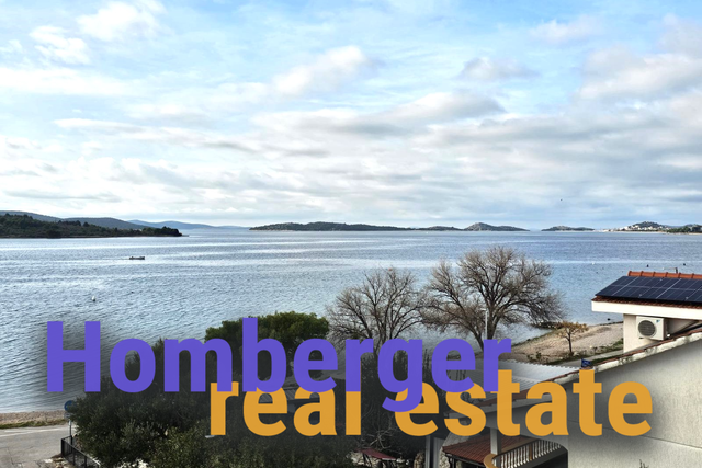 Atraktivan penthaus stan 1.Red do mora i plaže, prodaje se namješten