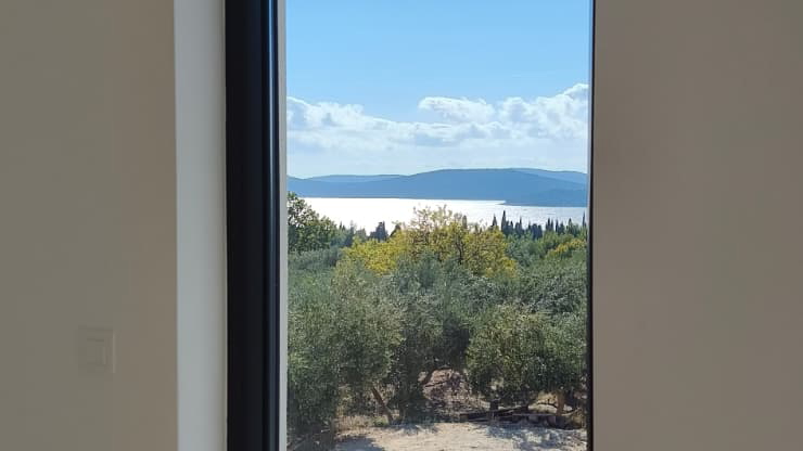 Vodice &ndash; Modernes Familienhaus mit Meerblick &comma; 3 Schlafzimmer in ruhiger Lage