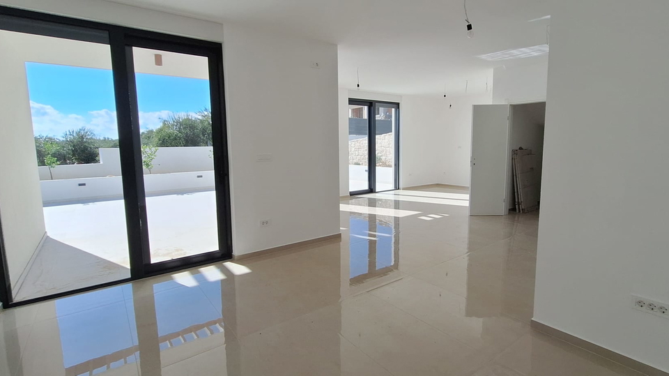 Vodice &ndash; Modernes Familienhaus mit Meerblick &comma; 3 Schlafzimmer in ruhiger Lage