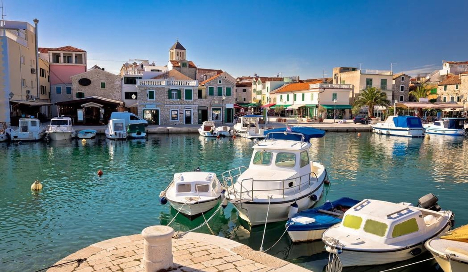 HITNO-HITNO građevinsko zemljiste 692m2,Zatonska ulica