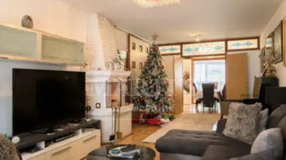 Apartment&comma; 135 m2&comma; For Sale&comma; Tre&scaron;njevka - Sjever - Rude&scaron;