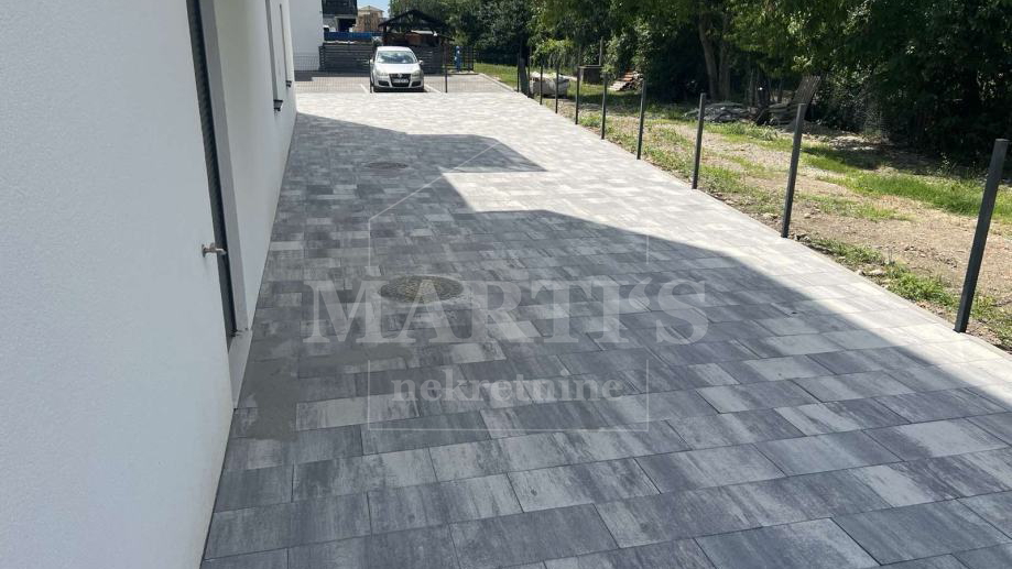 Dubec&comma; 61&period;72m2&comma; 2 sobe&comma; vrt&comma; VPM