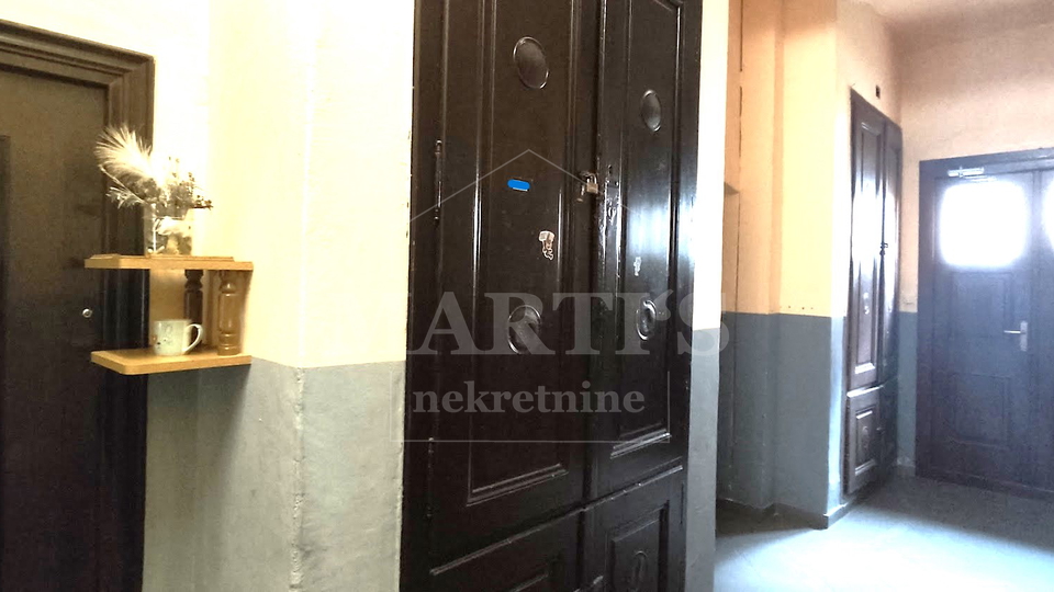 Duga Resa&comma; 30m2&comma; 1 soba&comma; ostava