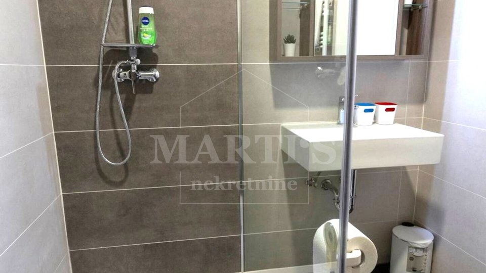 Kod Kvatrića, 49m2, 2 sobe, balkon, 1.kat,