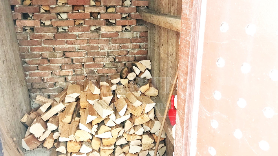 Duga Resa&comma; 30m2&comma; 1 soba&comma; ostava