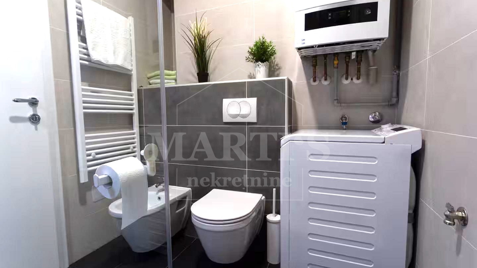 Kod Kvatrića, 49m2, 2 sobe, balkon, 1.kat,
