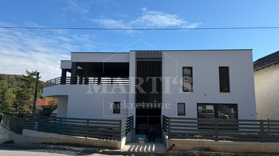 Stanovanje&comma; 95 m2&comma; Prodaja&comma; Podsljeme - Gra&ccaron;ani