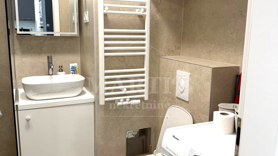 Male&scaron;nica&comma; 40m2&comma; 2 sobe&comma; spremi&scaron;te