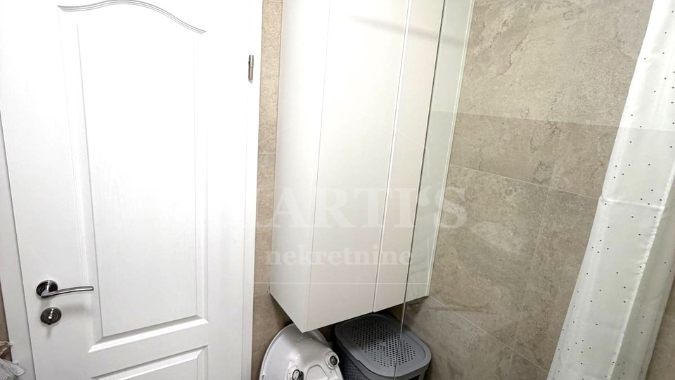 Male&scaron;nica&comma; 40m2&comma; 2 sobe&comma; spremi&scaron;te