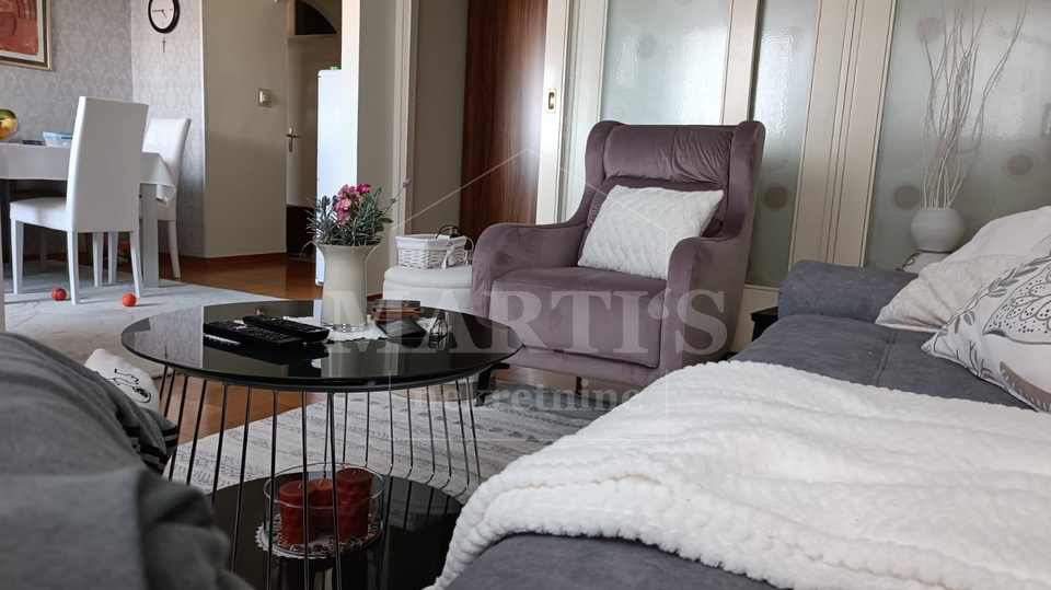 Stanovanje&comma; 68 m2&comma; Prodaja&comma; Trnje - Savica