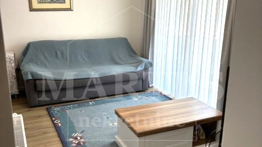 Dugave&comma; 70m2&comma; 3 sobe&comma; terasa&comma; 1&period;kat