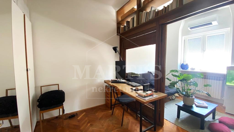 Gornji grad&comma; 49&comma;51m2&comma; 2&comma;5sobe&comma; 2&period;kat&comma; spremi&scaron;te