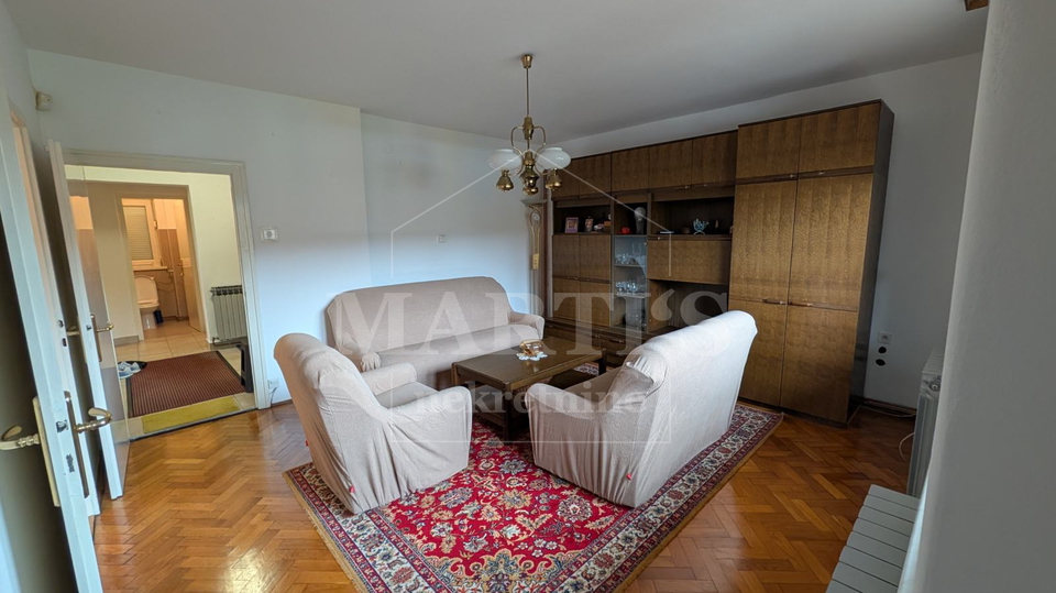 Kod Mihaljevca&comma; 78m2&comma; 3 sobe&comma; gara&zcaron;a