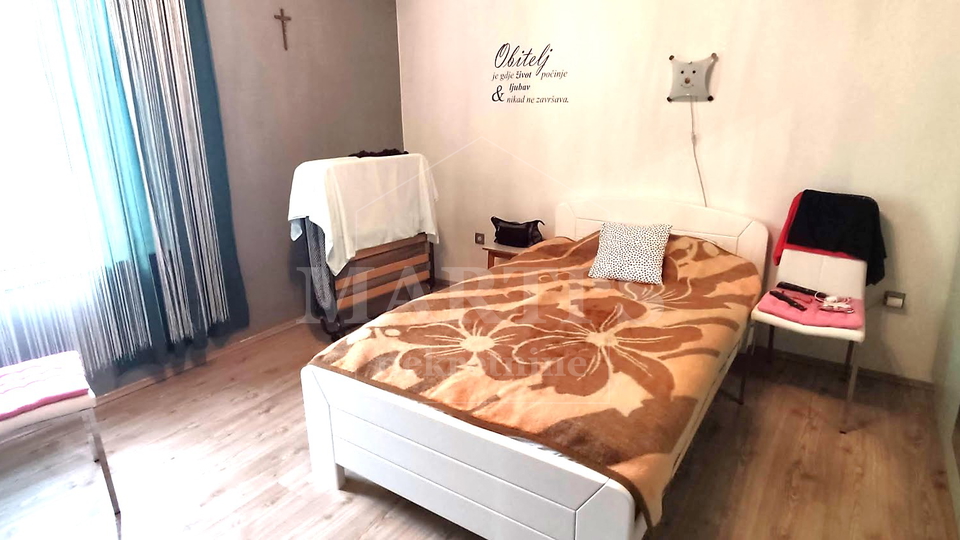 Duga Resa&comma; 30m2&comma; 1 soba&comma; ostava