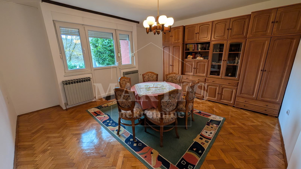 Kod Mihaljevca&comma; 78m2&comma; 3 sobe&comma; gara&zcaron;a