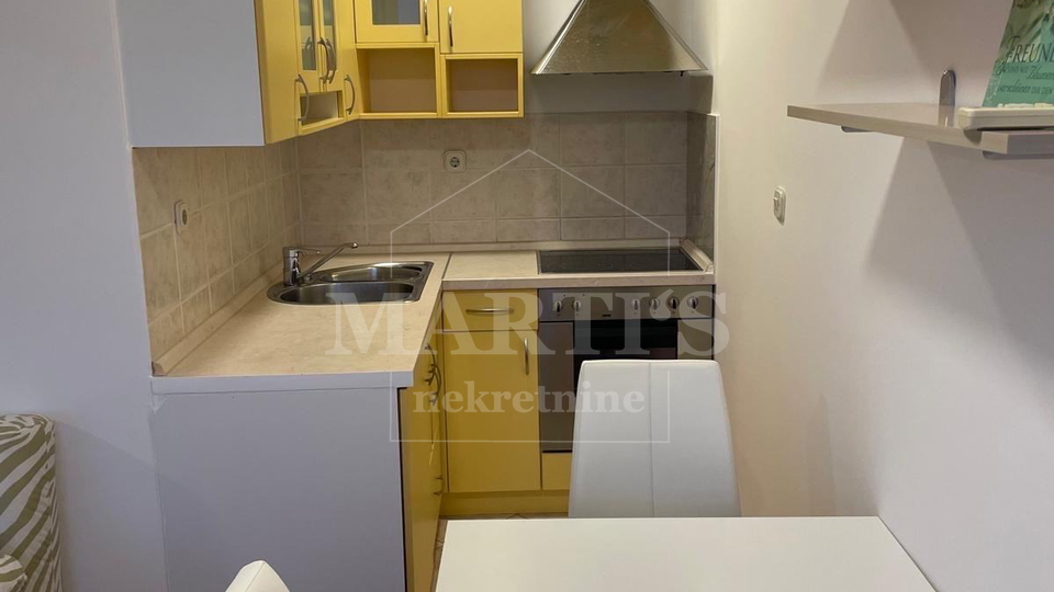 Appartamento&comma; 28 m2&comma; Vendita&comma; Tre&scaron;njevka - Jug - Vrbani