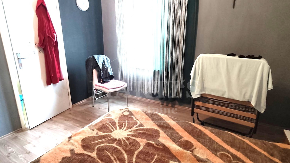 Duga Resa&comma; 30m2&comma; 1 soba&comma; ostava