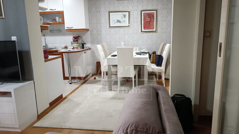 Stanovanje&comma; 68 m2&comma; Prodaja&comma; Trnje - Savica