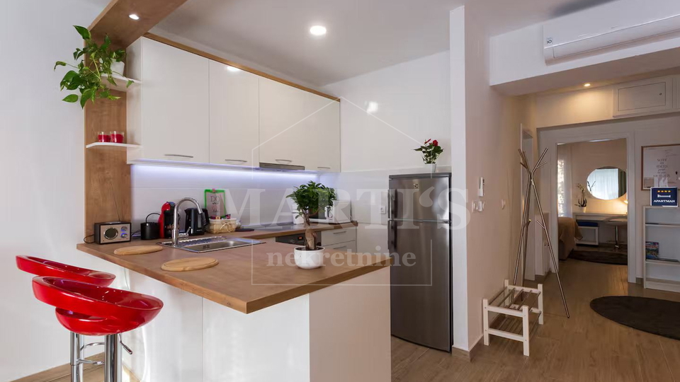 Kod Kvatrića, 49m2, 2 sobe, balkon, 1.kat,