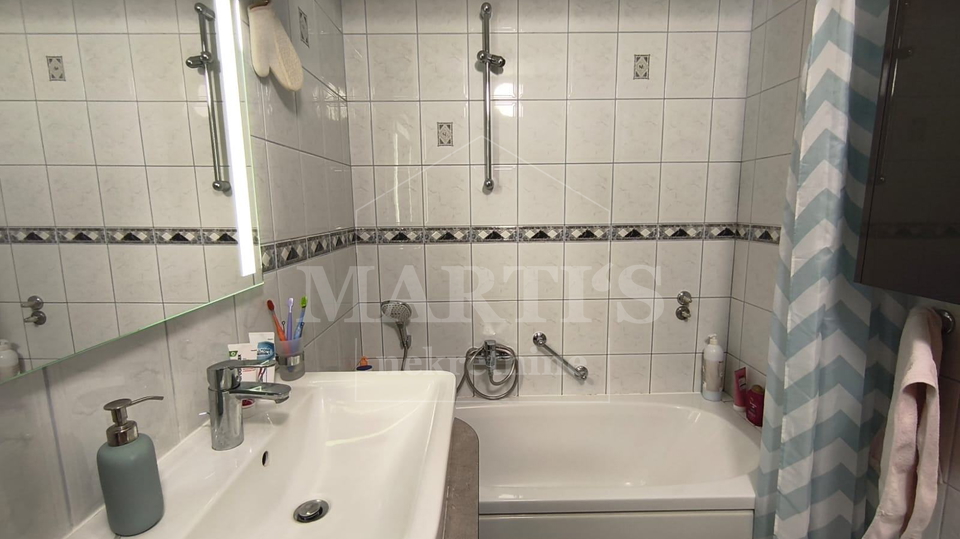 Stanovanje&comma; 68 m2&comma; Prodaja&comma; Trnje - Savica