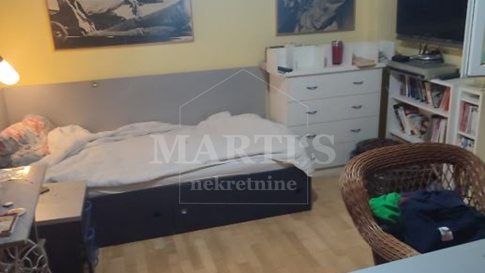 Medveščak, 4 sobe, 115m2, vrt, podrum, 1 VPM