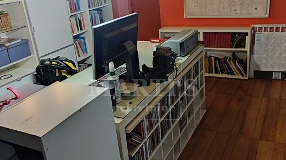 Medveščak, 4 sobe, 115m2, vrt, podrum, 1 VPM