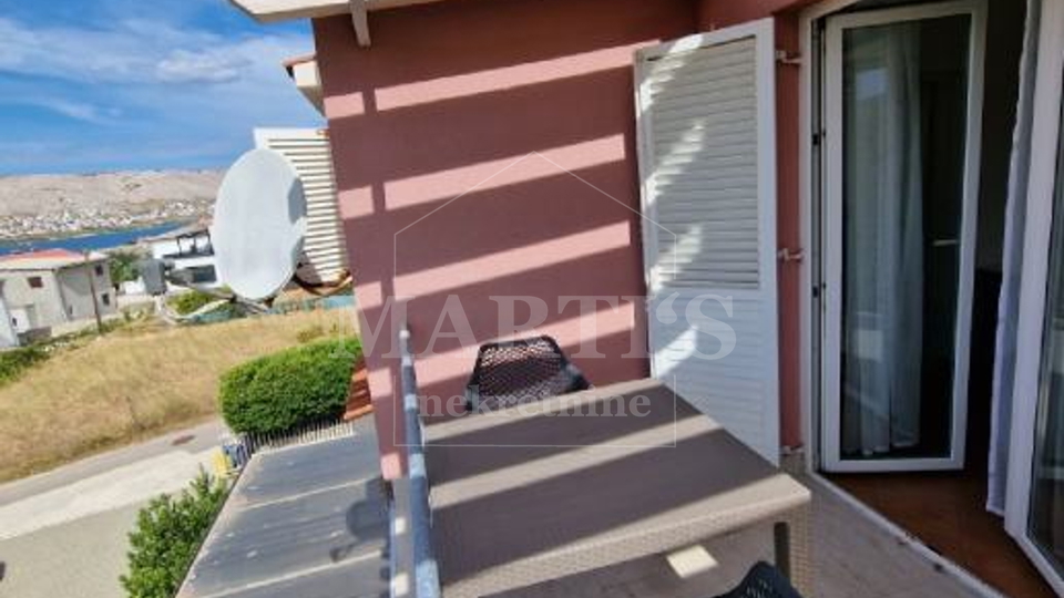 Grad Pag, 2 apartmana, 81.05 m2, 3 sobe
