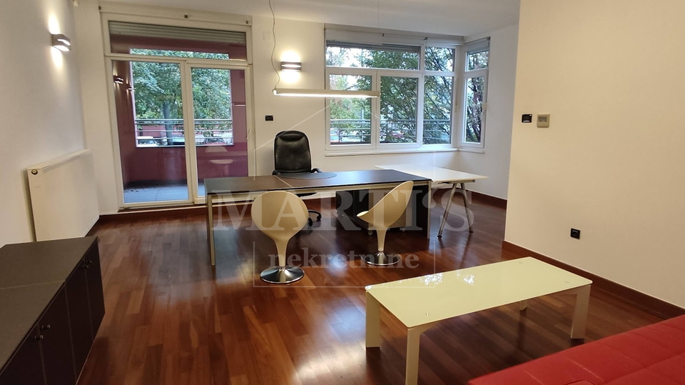 Pe&scaron;&ccaron;enica&comma; posl&period; prostor&comma; 144&period;57m2&comma; 4 sobe