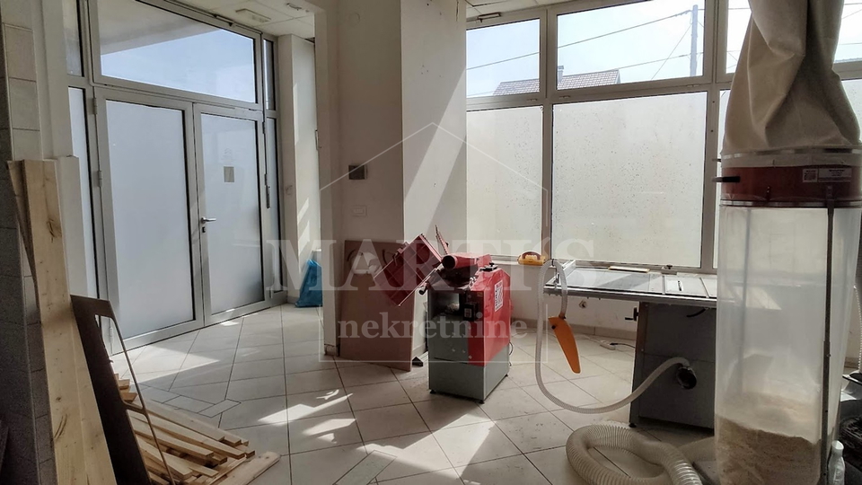 TRNAVA, posl. prostor - 100m2 + skladište 32m2, 6 PM