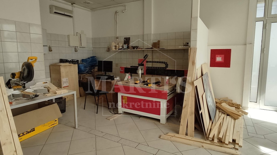 TRNAVA, posl. prostor - 100m2 + skladište 32m2, 6 PM