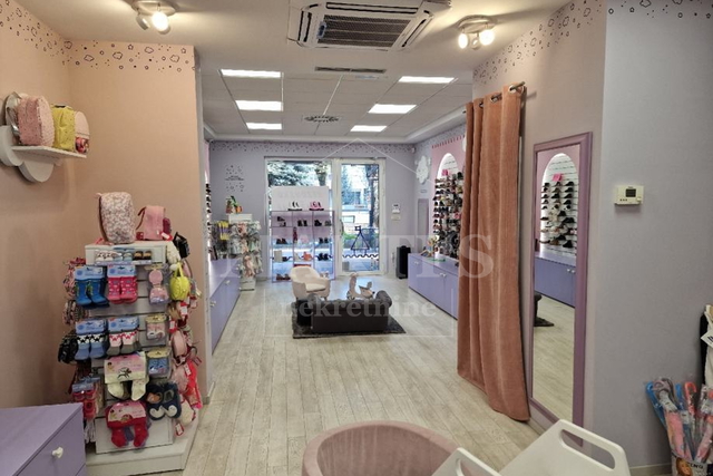 Commercial Property, 167 m2, For Sale, Zagreb - Špansko