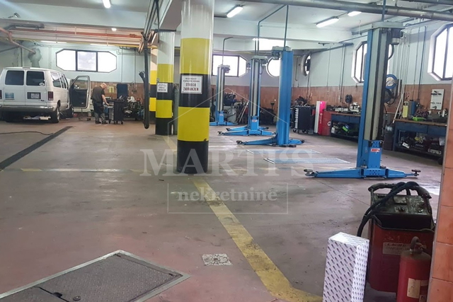 Commercial Property, 509 m2, For Sale, Zagreb - Rudeš