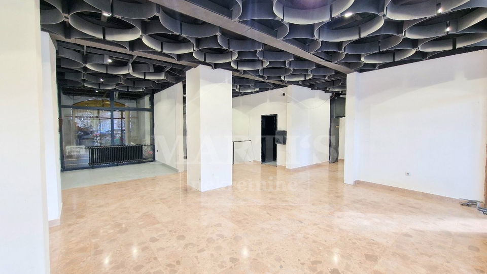 Commercial Property, 700 m2, For Sale, Zagreb - Voltino