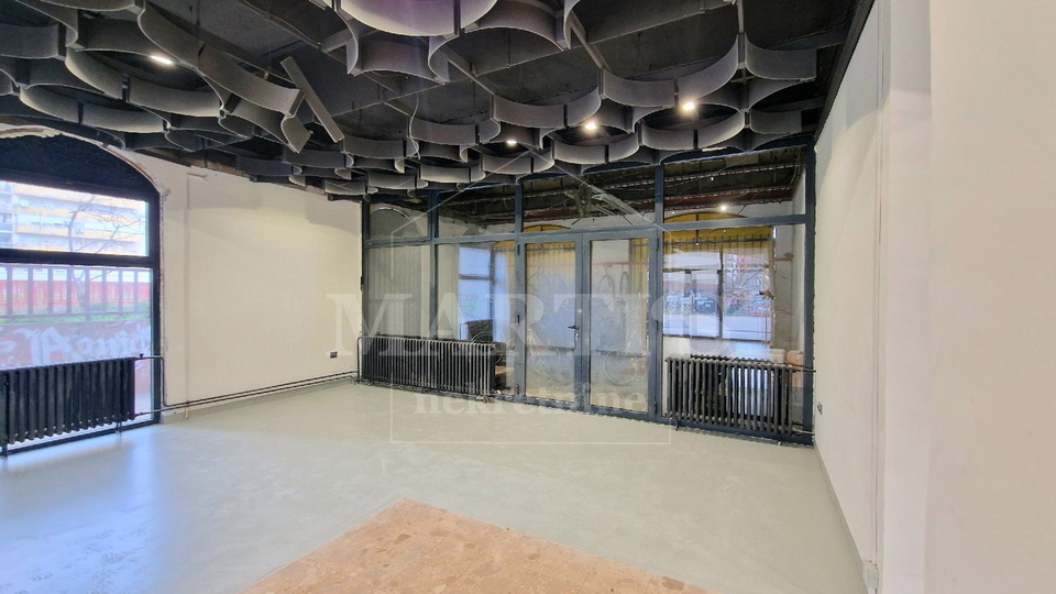 Commercial Property, 700 m2, For Sale, Zagreb - Voltino