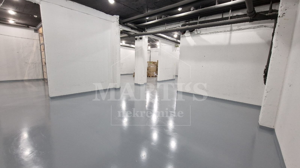 Commercial Property, 700 m2, For Sale, Zagreb - Voltino
