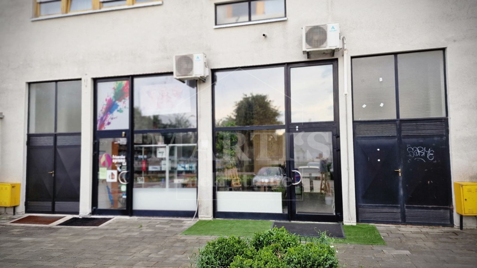 Commercial Property, 43 m2, For Sale, Zagreb - Špansko