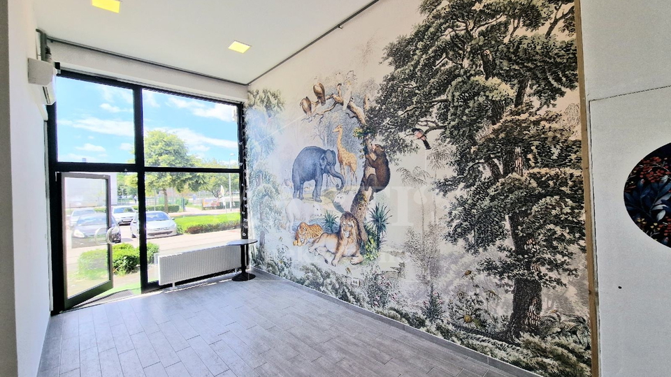 Commercial Property, 43 m2, For Sale, Zagreb - Špansko