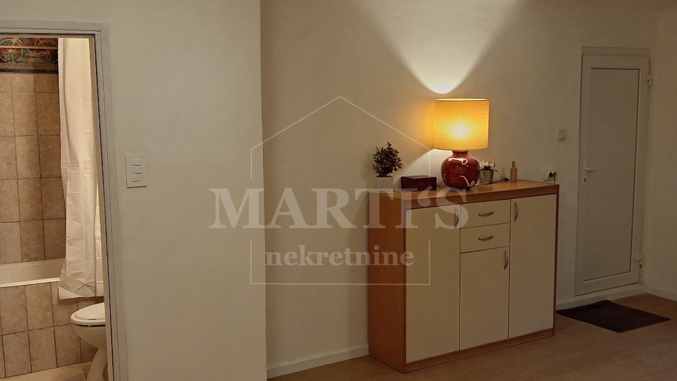 Apartment&comma; 28 m2&comma; For Sale&comma; Tre&scaron;njevka - Sjever - Tre&scaron;njevka