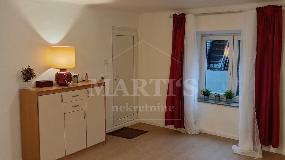 Apartment&comma; 28 m2&comma; For Sale&comma; Tre&scaron;njevka - Sjever - Tre&scaron;njevka