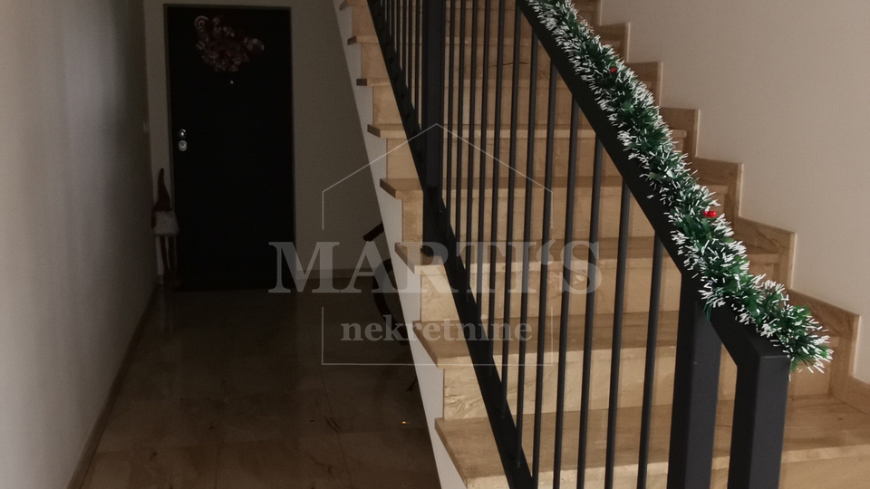 Ravnice&comma; 3-soban&comma; 51m2 &plus; balkon &plus; parking &plus; spremi&scaron;te